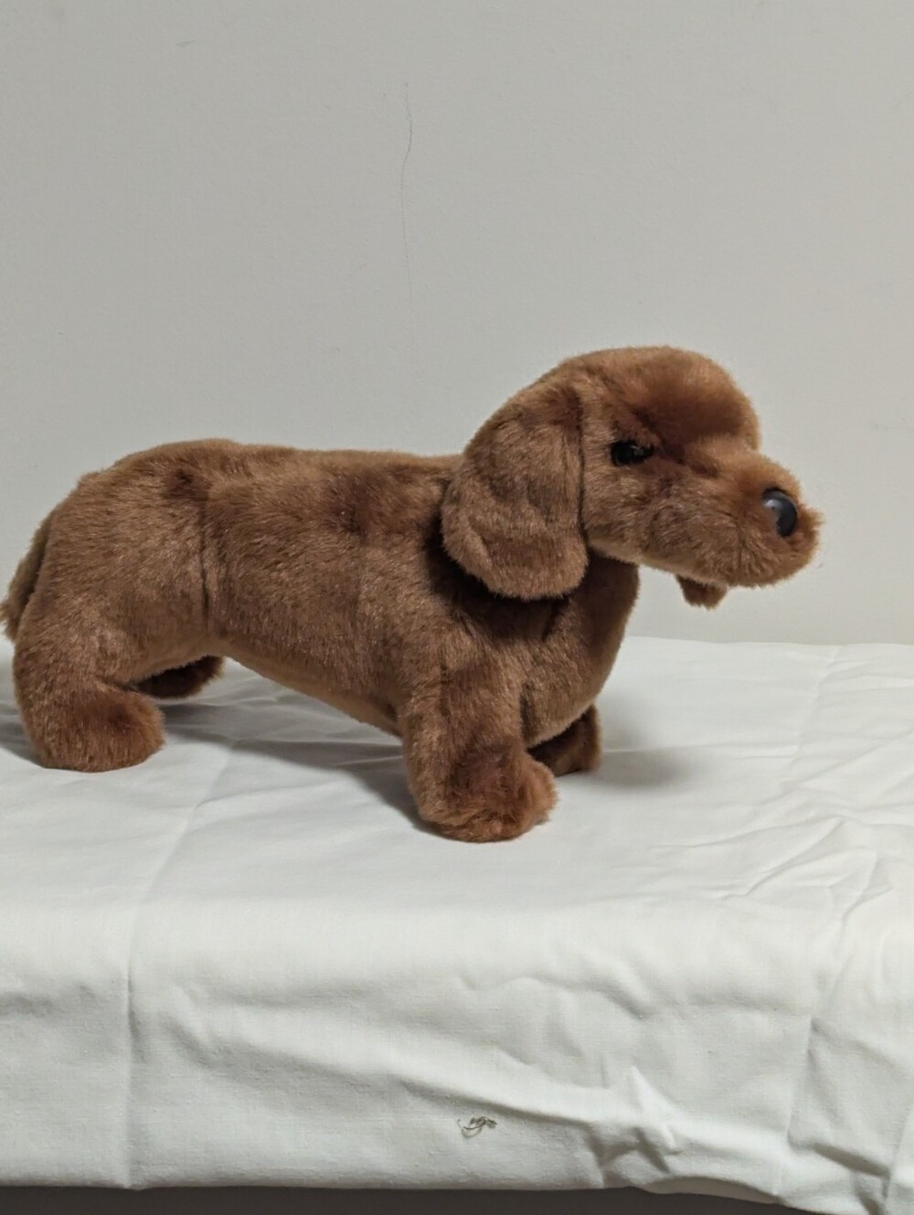 Douglas Cuddle Toy. Brown Plush Dachshund Dog Toy. Weiner Dog. GUC. 13 Inches.